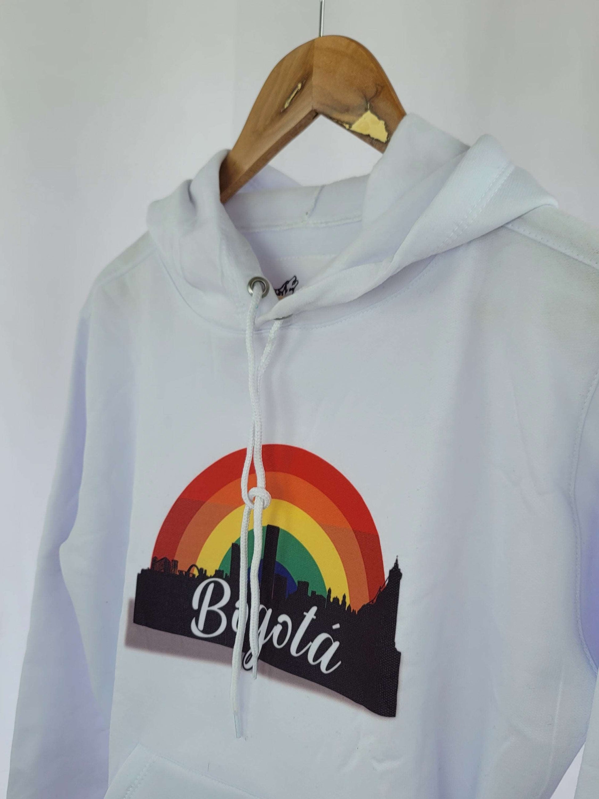 Buzos Básicos Estampados Muestras
