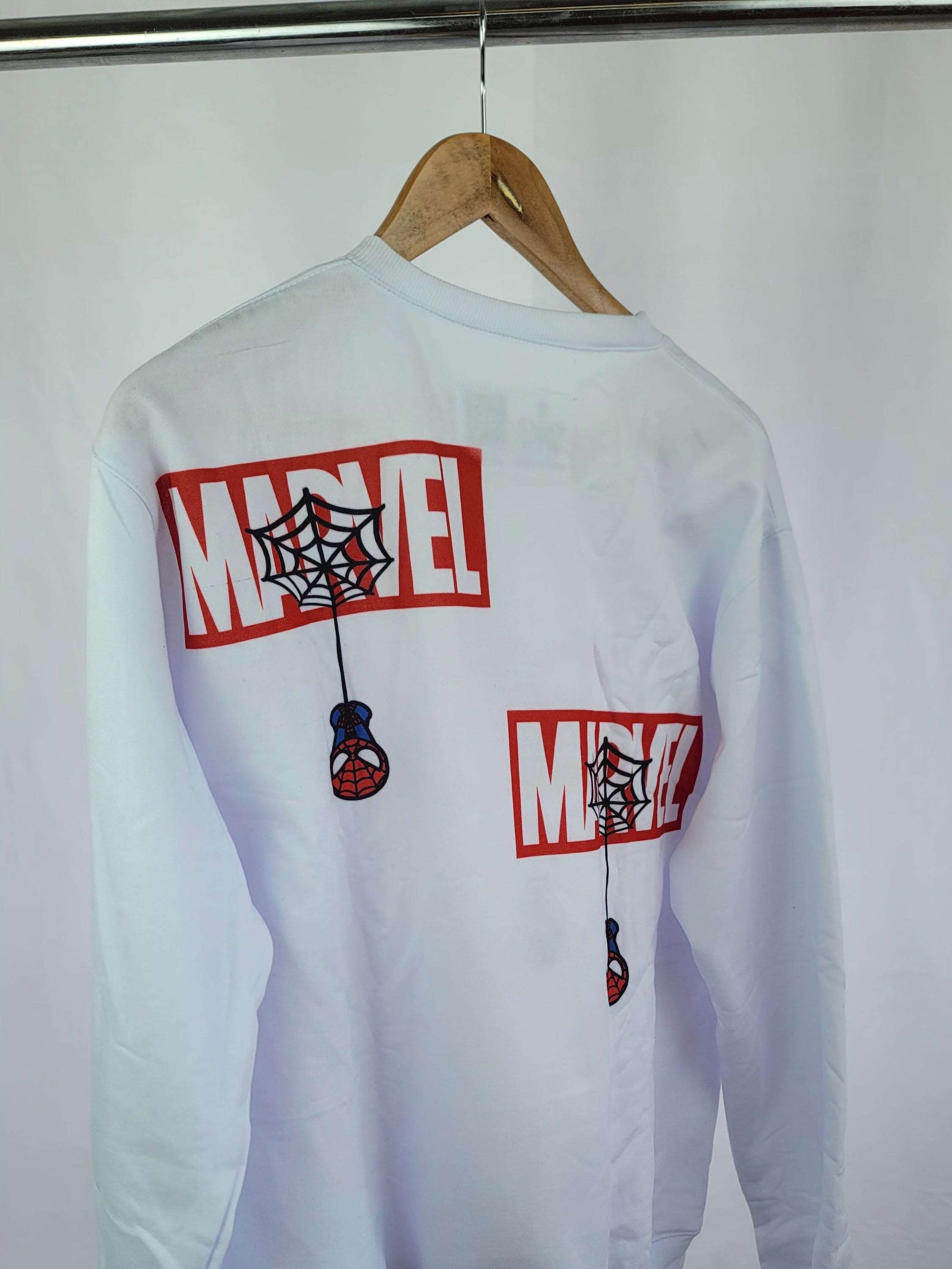 Buzos Básicos Estampados Muestras