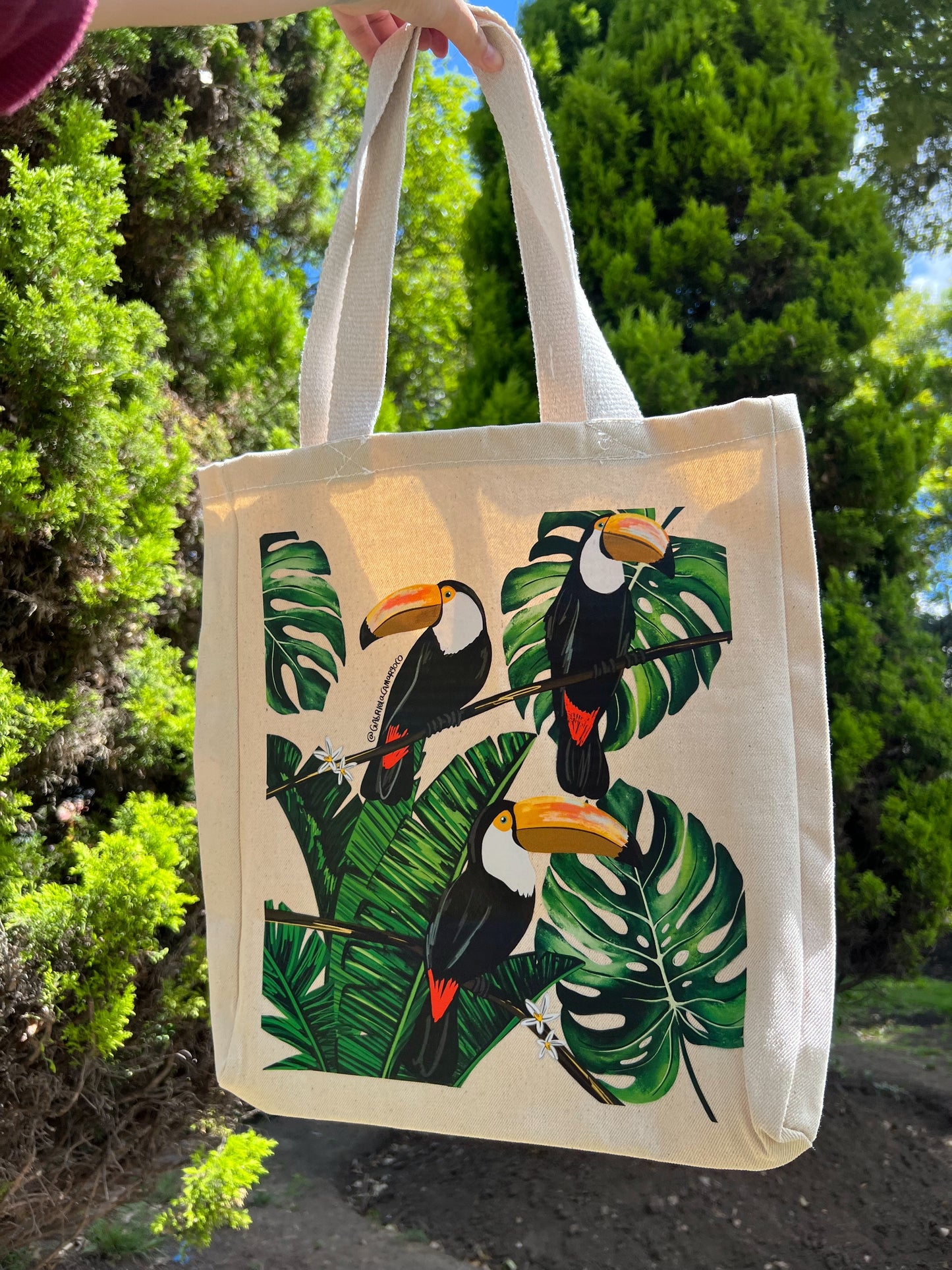 TOTE BAGS