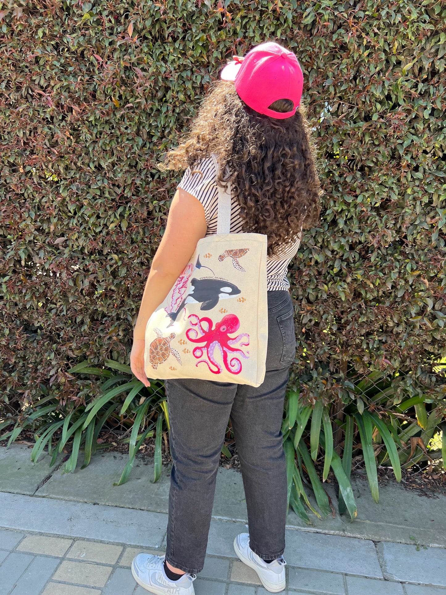 TOTE BAGS
