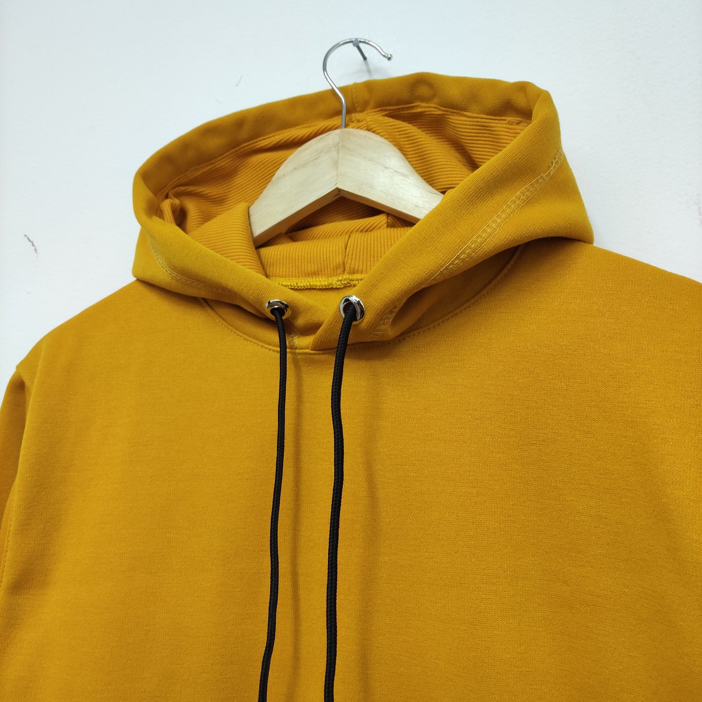 Buzo Hoodie Amarillo