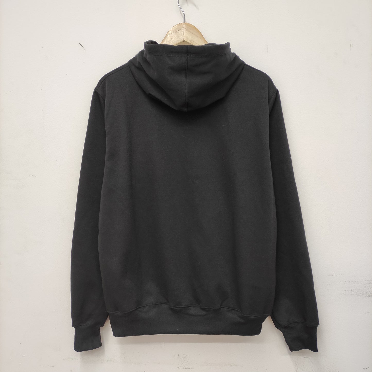 Buzo Hoodie Negro