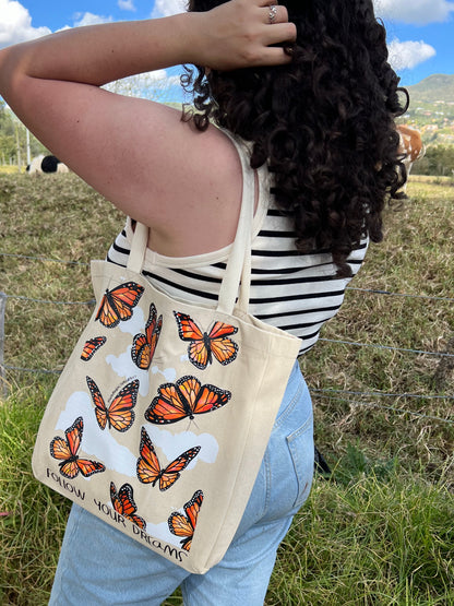 TOTE BAGS